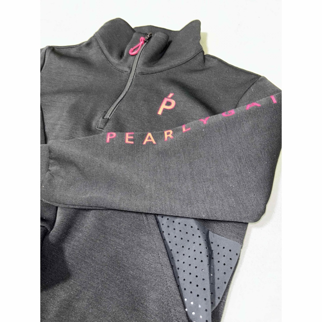 PEARLY GATES(パーリーゲイツ)の（超美品）パーリーゲイツ、pink&black、バックプリントタイプ、サイズ0 スポーツ/アウトドアのゴルフ(ウエア)の商品写真