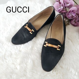 グッチ(Gucci)のGUCCIバンブー スエードローファー ブラック 38ハーフ(ローファー/革靴)