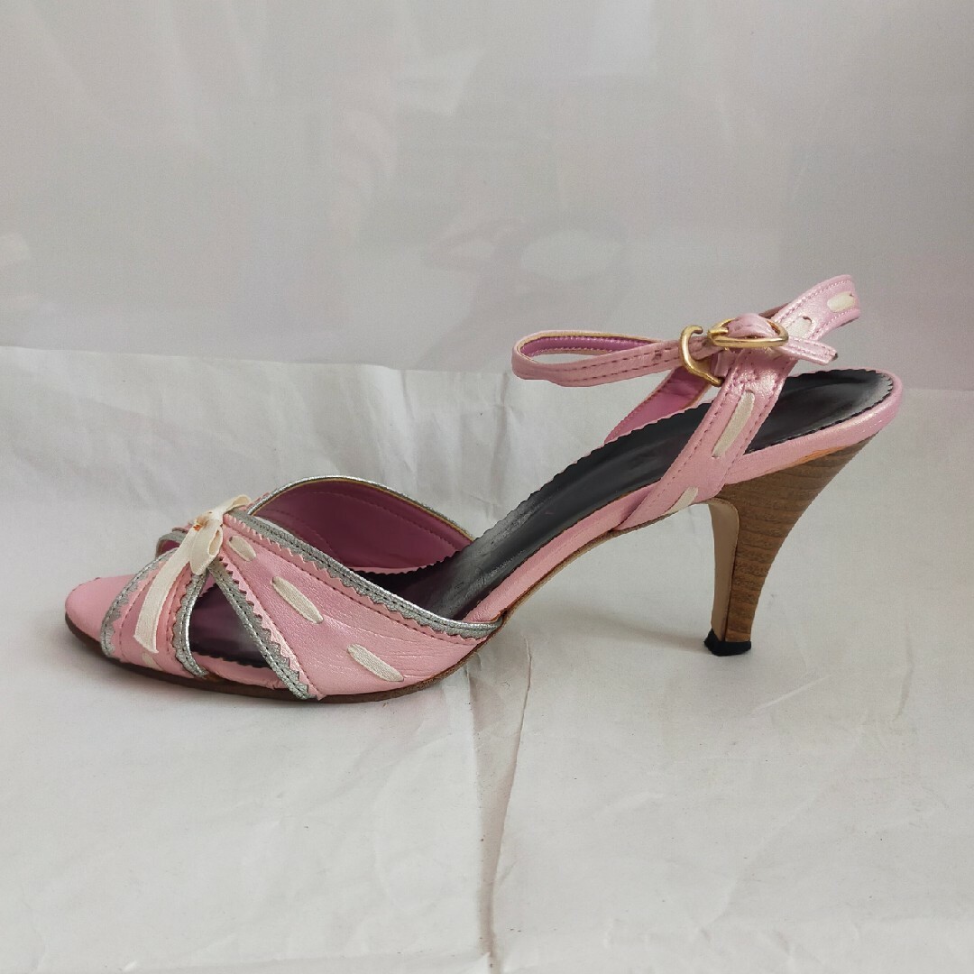 vanitybeauty(バニティービューティー)のvanity beauty　ピンク　サンダル レディースの靴/シューズ(サンダル)の商品写真