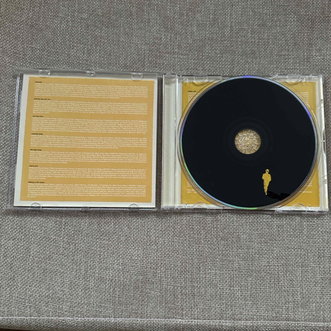【CD】Bruno mars　doo-wops & hooligans エンタメ/ホビーのCD(ポップス/ロック(洋楽))の商品写真