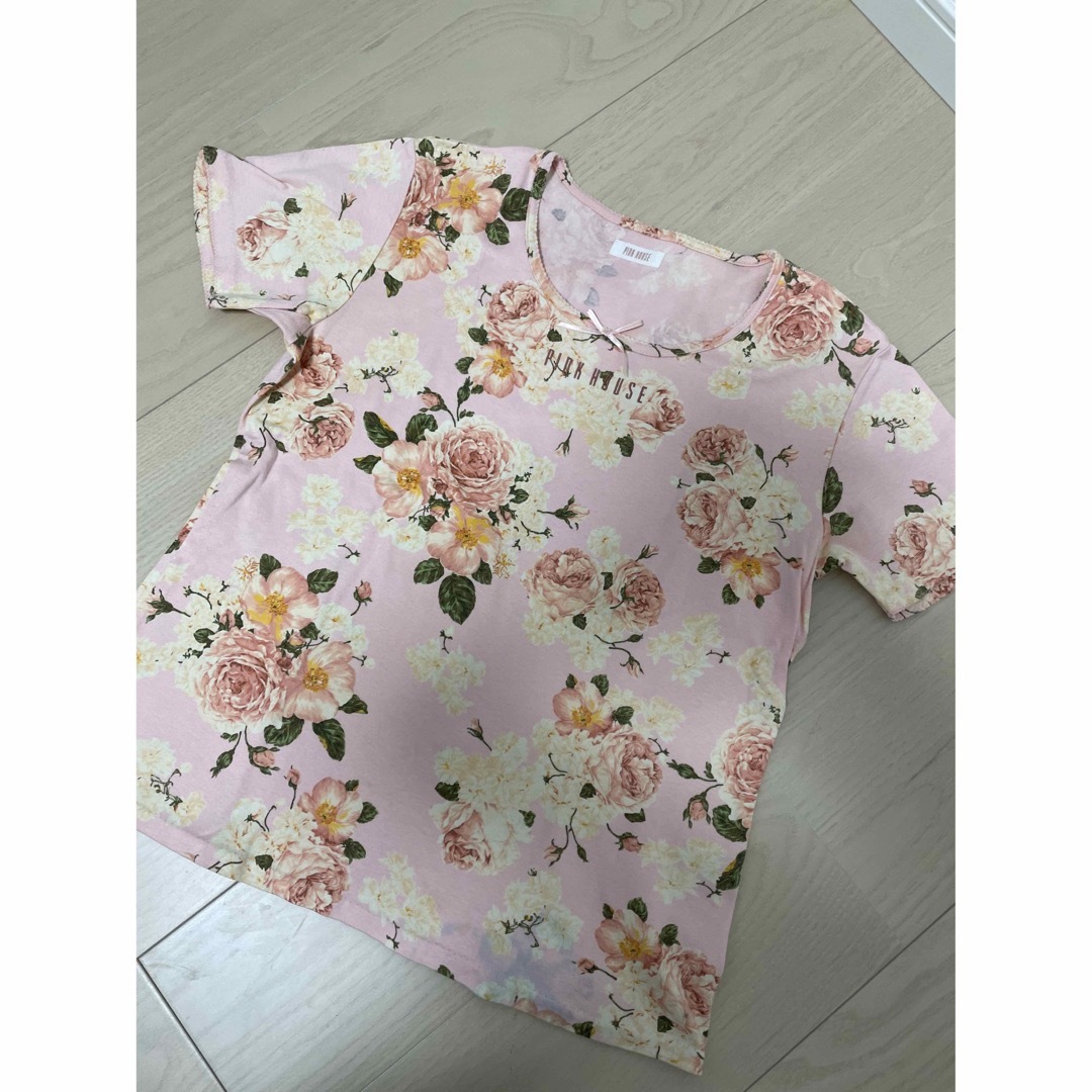 PINK HOUSE(ピンクハウス)の☆ピンクハウス  薔薇柄　Tシャツ　ピンク系　日本製 レディースのトップス(Tシャツ(半袖/袖なし))の商品写真