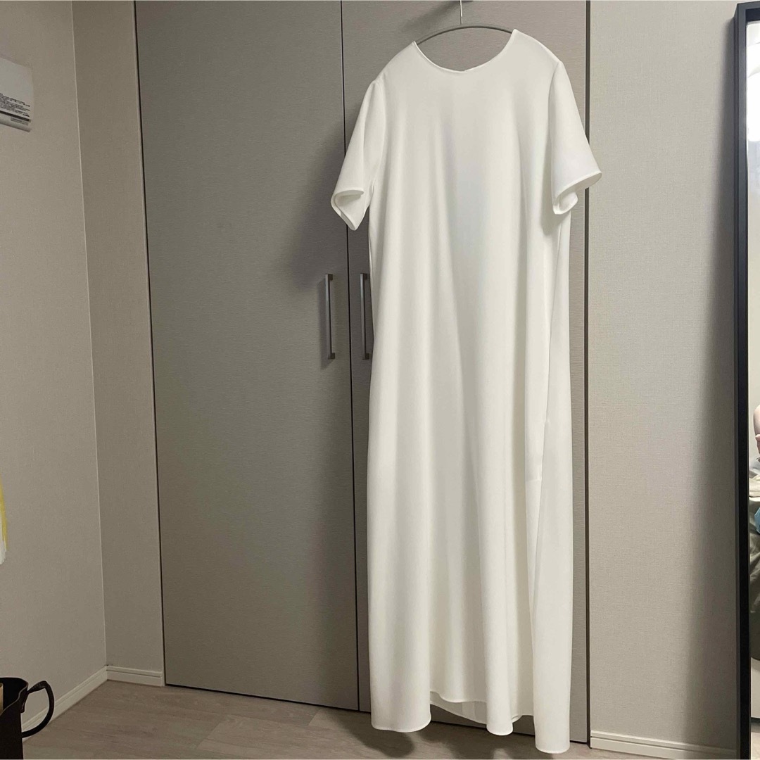 Drawer(ドゥロワー)のCAINEE ケイニー oversized maxi dress white レディースのワンピース(ロングワンピース/マキシワンピース)の商品写真