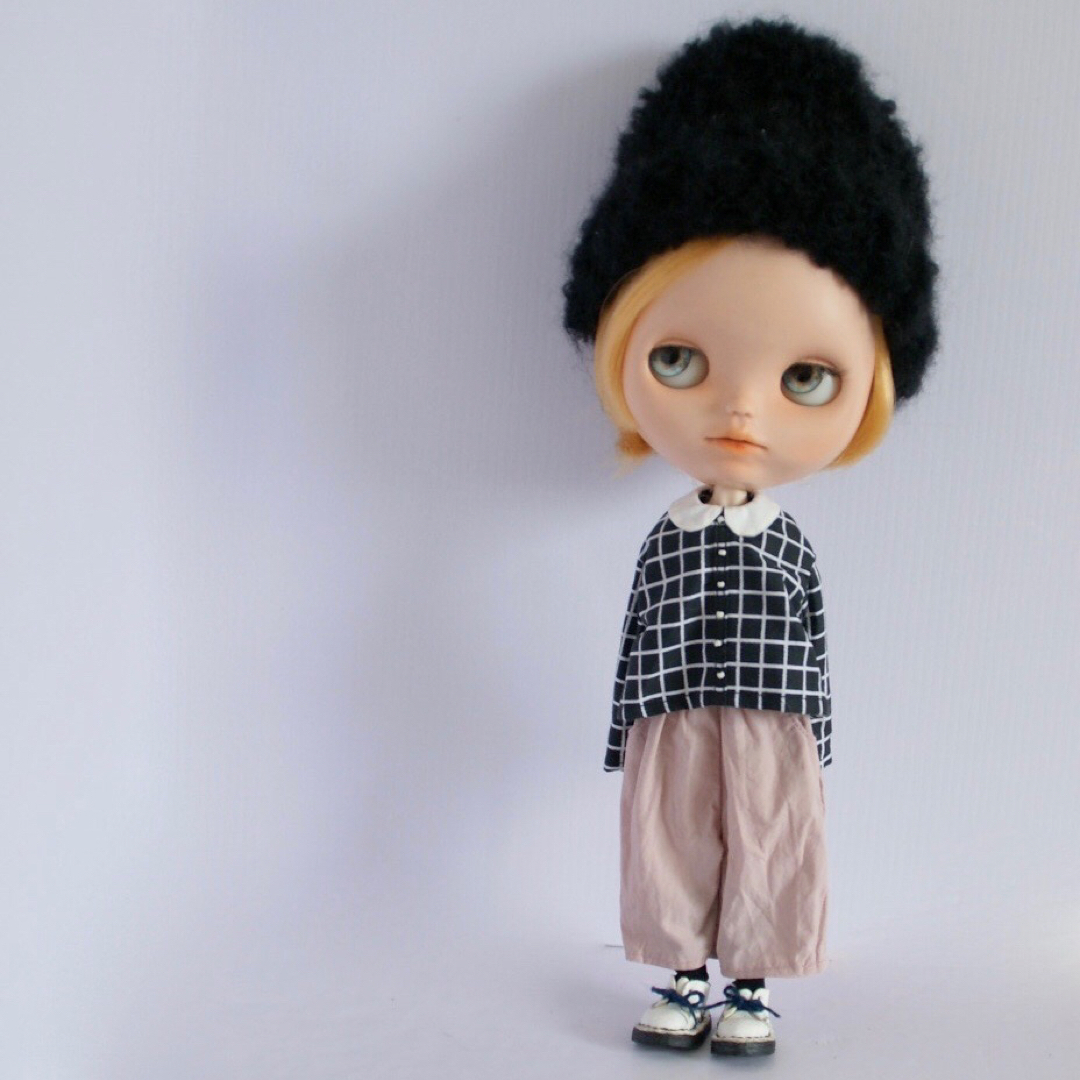 ブライスアウトフィット　白襟シャツセット　ブラックチェックxピンク ハンドメイドのぬいぐるみ/人形(人形)の商品写真