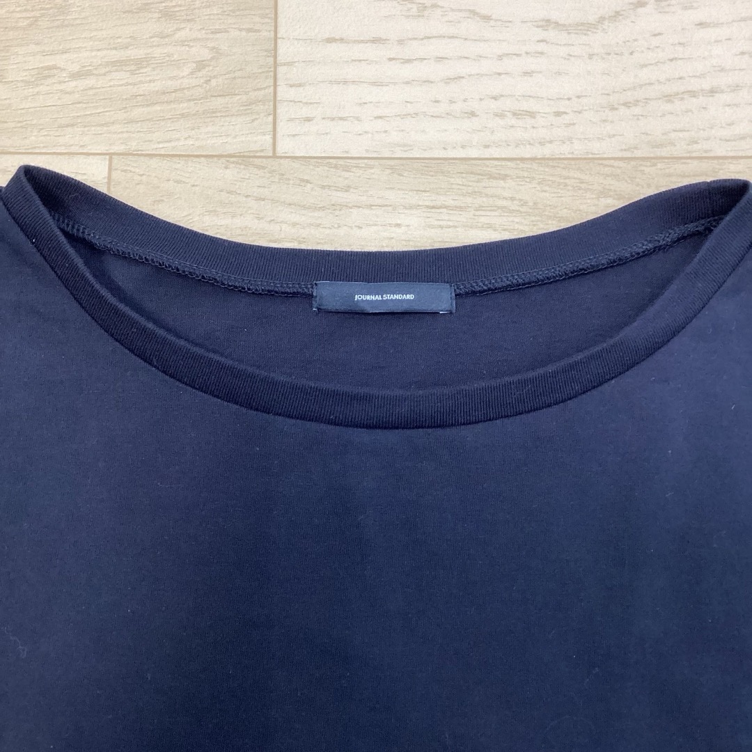 JOURNAL STANDARD(ジャーナルスタンダード)のジャーナルスタンダード　ラウンドヘムロングスリーブTシャツ レディースのトップス(シャツ/ブラウス(長袖/七分))の商品写真