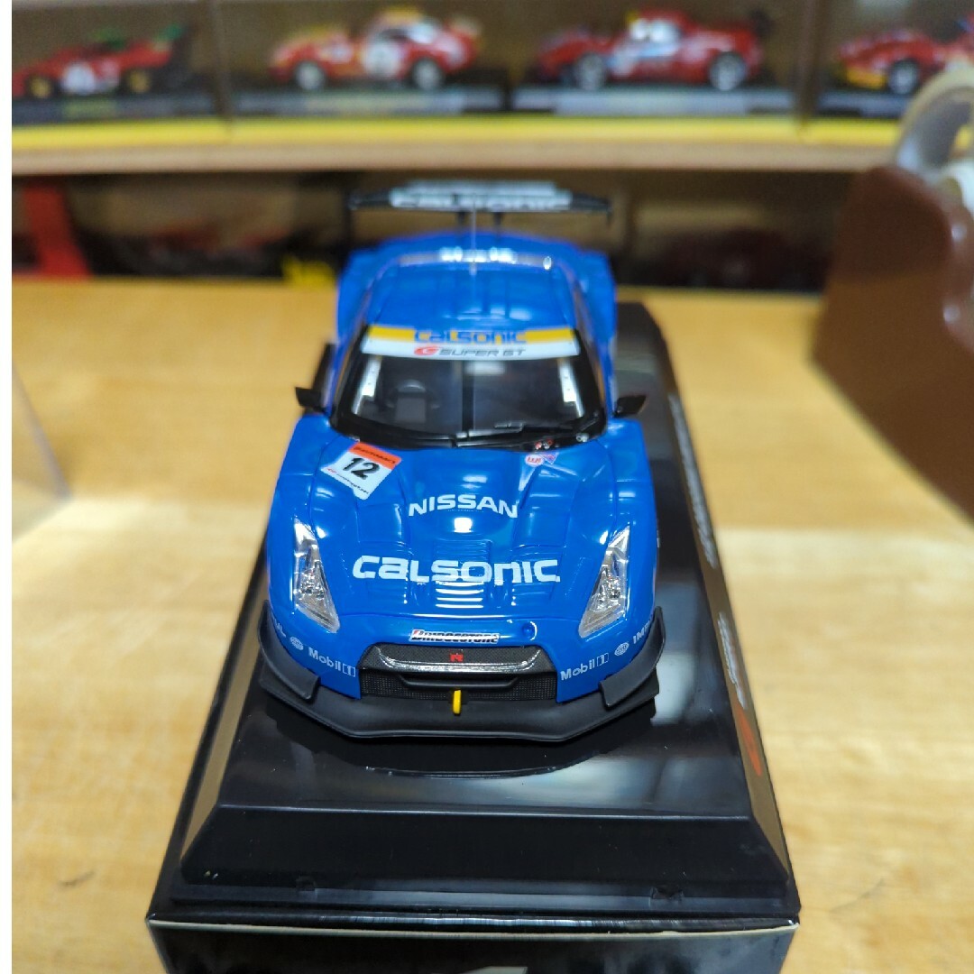 Bugzees 1/32 CALSOIC IMPUL GT-R エンタメ/ホビーのおもちゃ/ぬいぐるみ(ミニカー)の商品写真