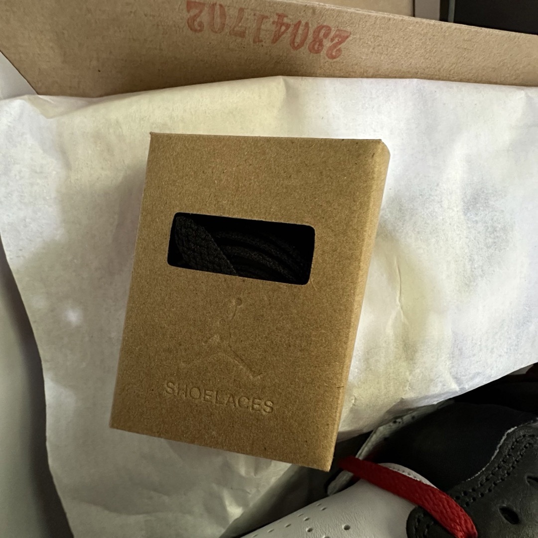 NIKE(ナイキ)のNike Air Jordan 1 Black Toe 28.5cm メンズの靴/シューズ(スニーカー)の商品写真
