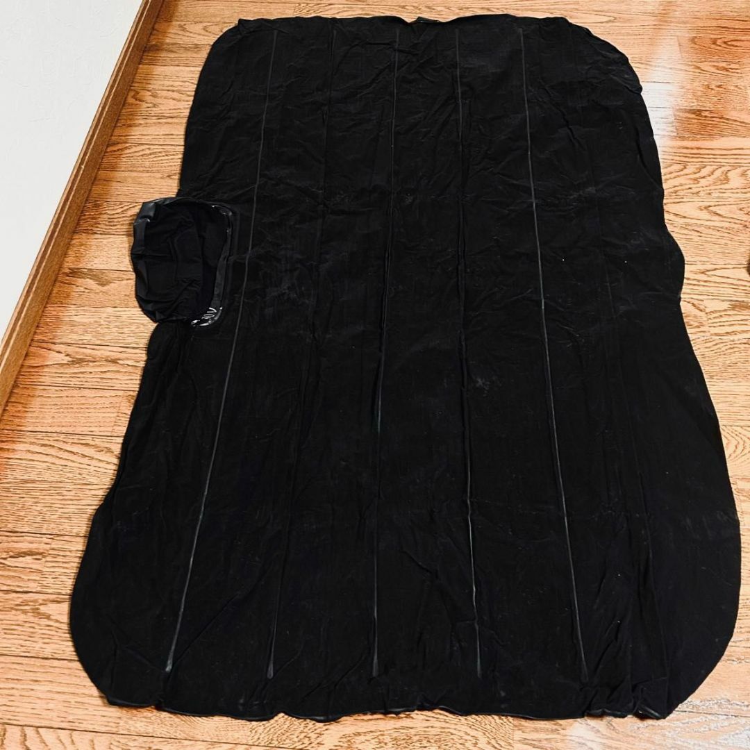 エアーベッド　簡単　ポンプ 付き　便利　枕付　車中泊　キャンプ用品　ブラック　黒 スポーツ/アウトドアのアウトドア(寝袋/寝具)の商品写真