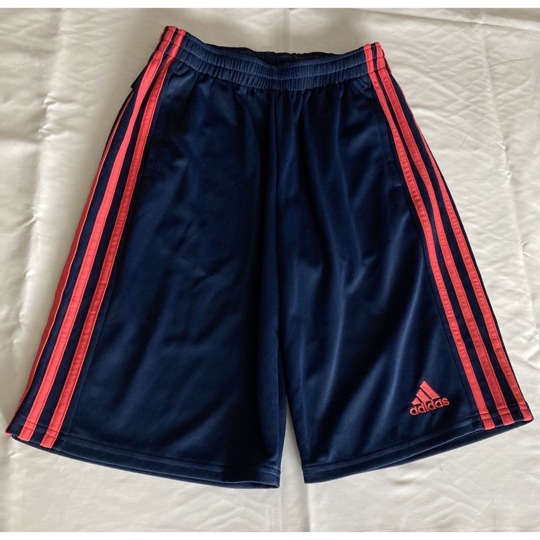 adidas(アディダス)のadidas アディダス　ハーフパンツ　150cm キッズ/ベビー/マタニティのキッズ服女の子用(90cm~)(パンツ/スパッツ)の商品写真