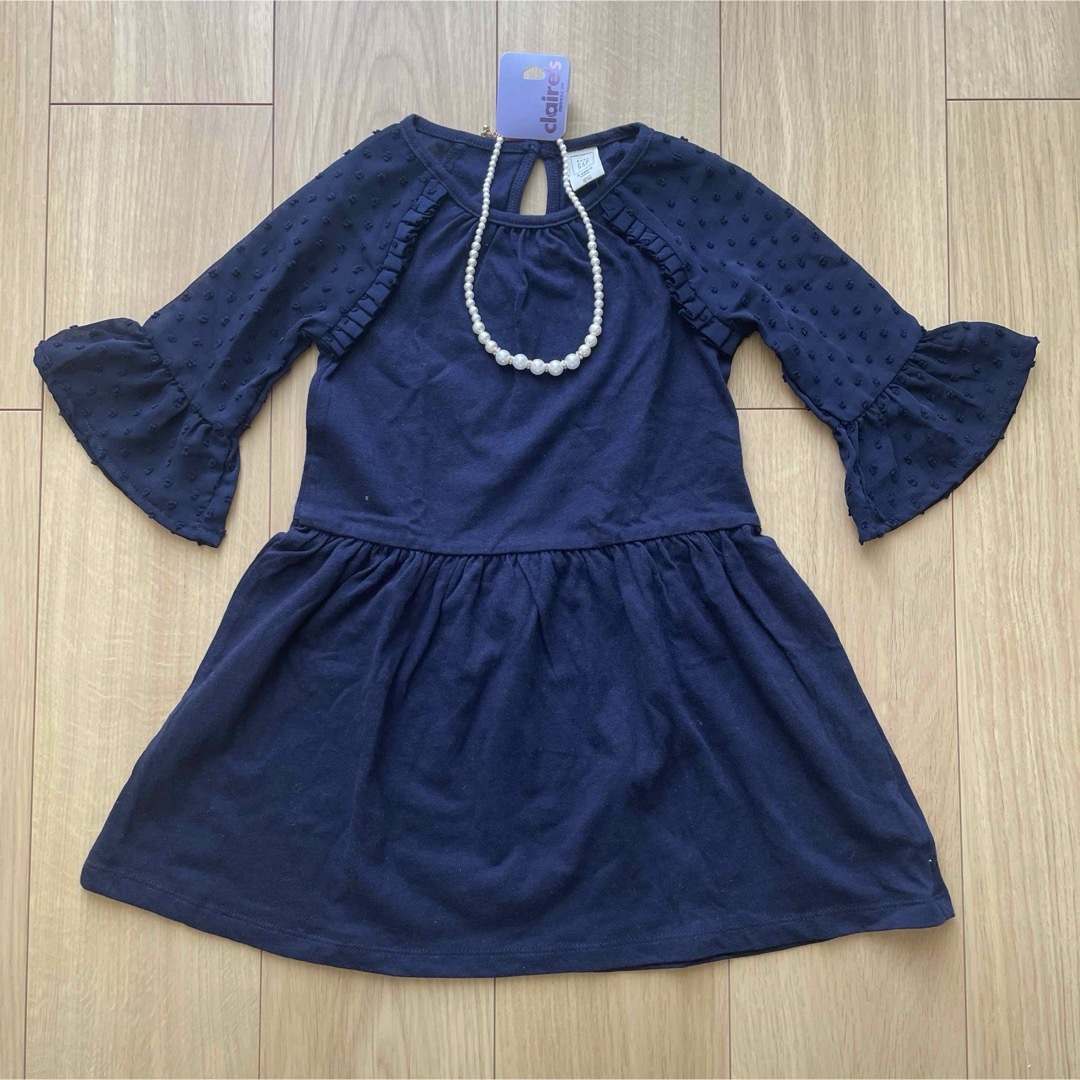 babyGAP(ベビーギャップ)の《新品タグ付き》スイスドットラグランワンピース100 キッズ/ベビー/マタニティのキッズ服女の子用(90cm~)(ワンピース)の商品写真