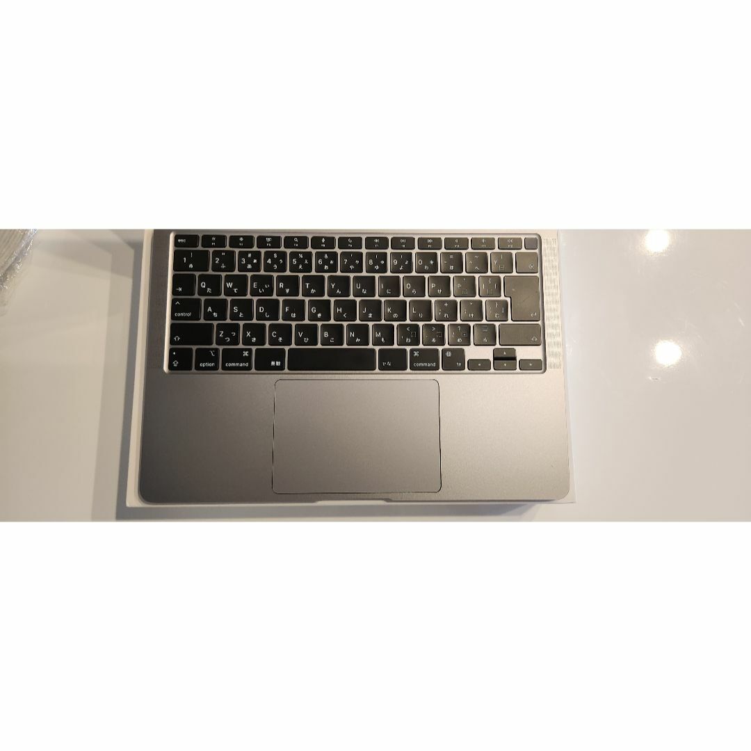 Apple(アップル)のApple Macbook Air 13インチ M1 8GB 256GB スマホ/家電/カメラのPC/タブレット(ノートPC)の商品写真