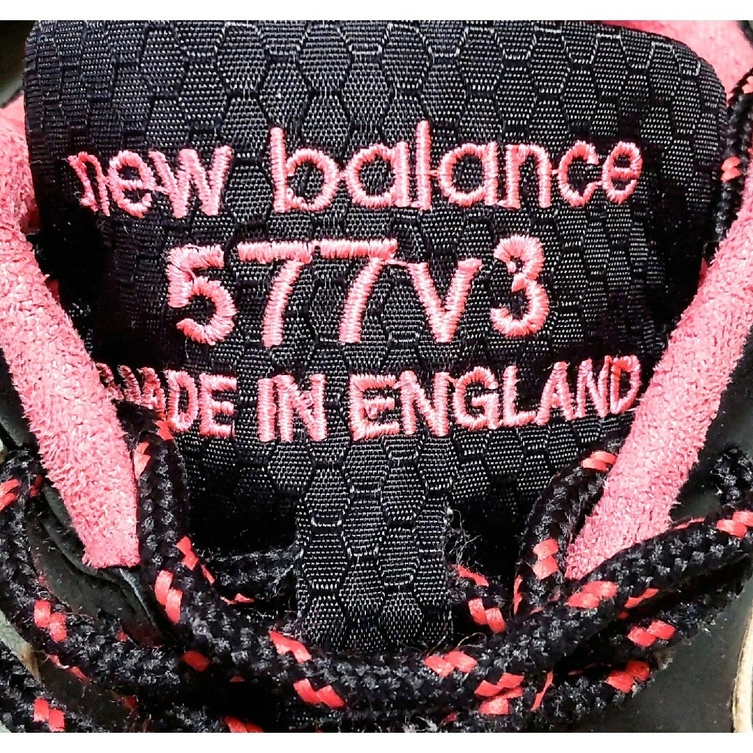 New Balance(ニューバランス)の希少❗ニューバランス × SIZE?  M577 SZE  ブラックピジョン メンズの靴/シューズ(スニーカー)の商品写真