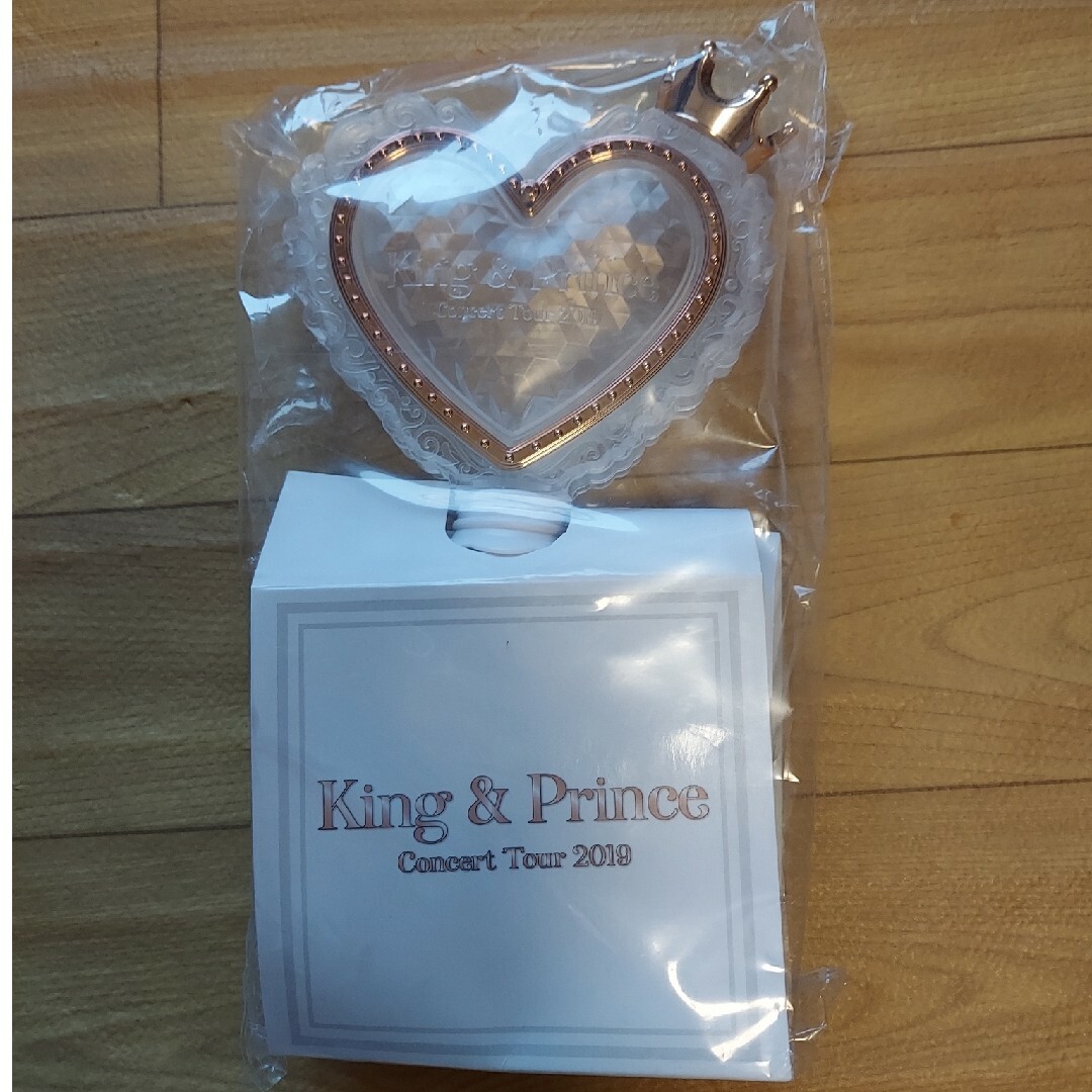 King & Prince concert tour 2019　ペンライト エンタメ/ホビーのタレントグッズ(アイドルグッズ)の商品写真