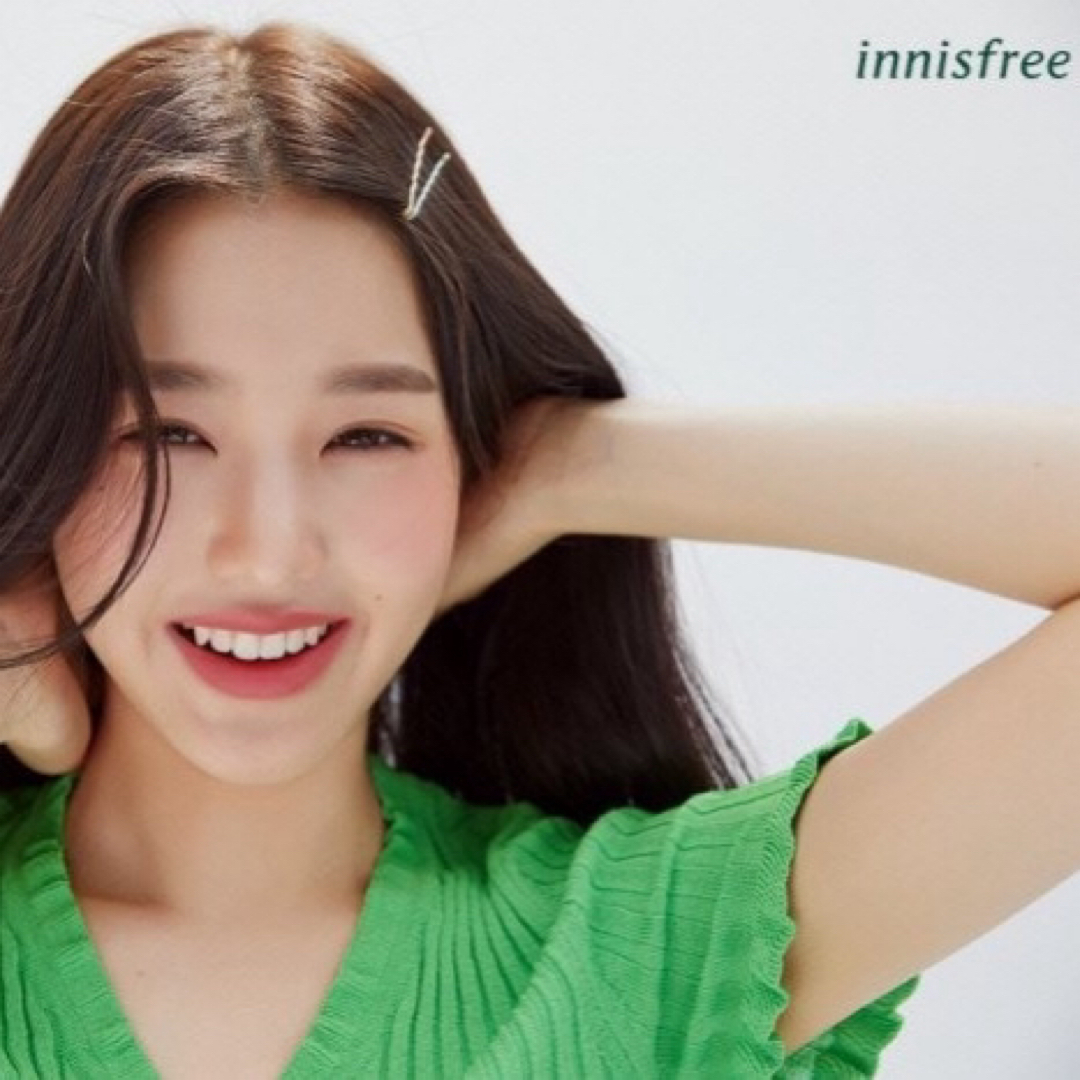 Innisfree(イニスフリー)の韓国コスメ《innisfree イニスフリー ボアブラーパウダー》11g コスメ/美容のベースメイク/化粧品(フェイスパウダー)の商品写真