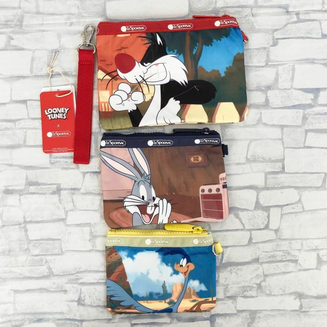 LeSportsac(レスポートサック)のレスポートサック 3連ポーチ ルーニーチューンズ 小物入れ コスメポーチケース レディースのファッション小物(ポーチ)の商品写真