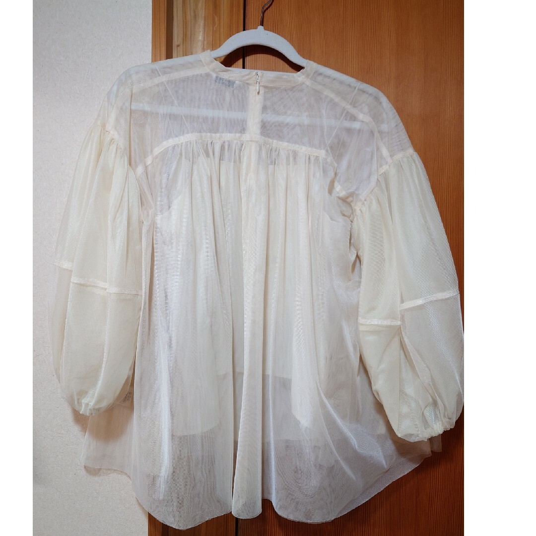 CLANE(クラネ)のCLANE SHEER TULLE BALLOON SLEEVE TOPS レディースのトップス(シャツ/ブラウス(長袖/七分))の商品写真