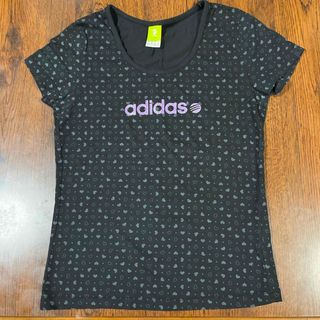 アディダス(adidas)のadidas Tシャツ(Tシャツ(半袖/袖なし))