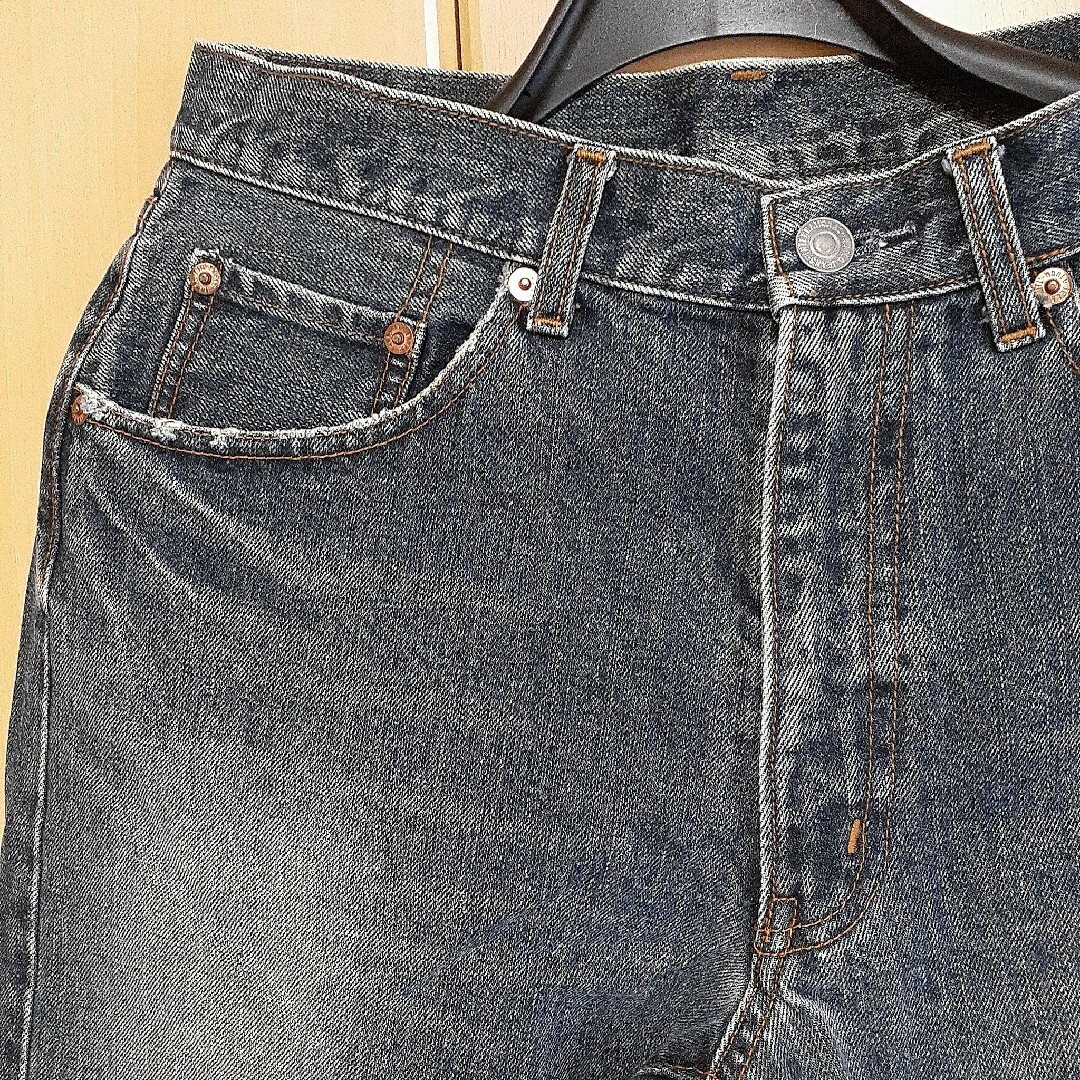 Avail(アベイル)のメンズ　デニム　ウォッシュ加工　ダメージジーンズ メンズのパンツ(デニム/ジーンズ)の商品写真
