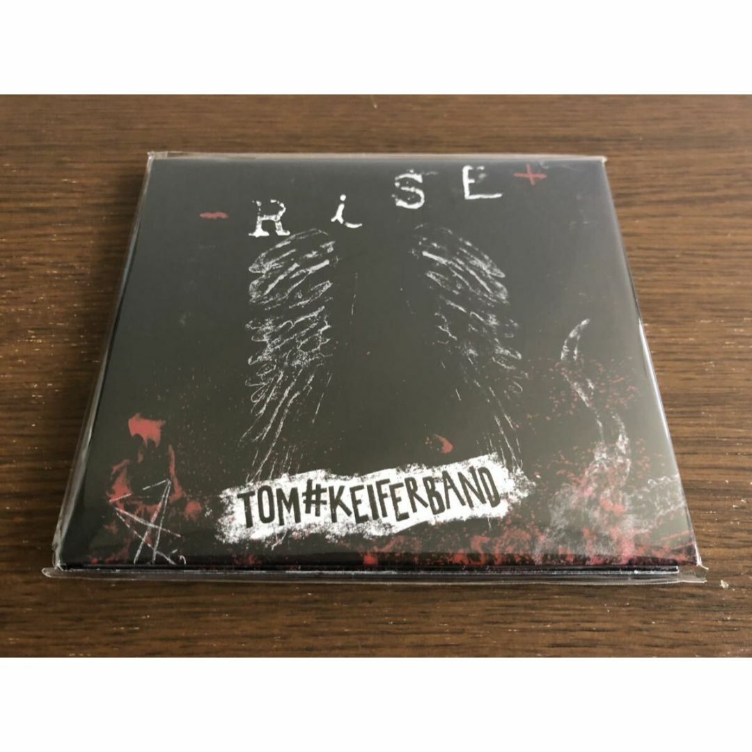 「Rise」トム・キーファー 輸入盤 US盤 デジパック仕様 CLO1430 エンタメ/ホビーのCD(ポップス/ロック(洋楽))の商品写真