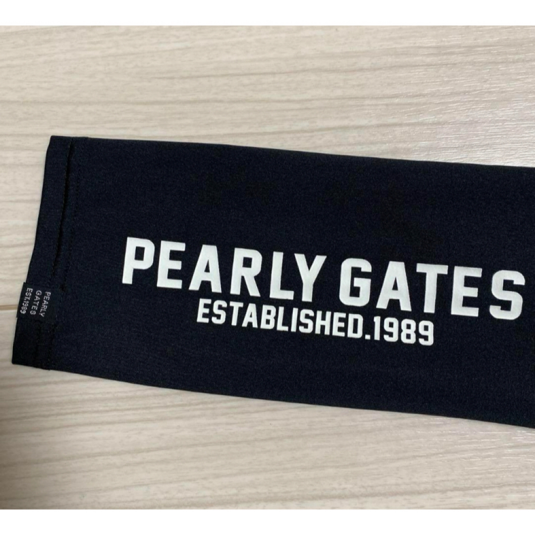 PEARLY GATES(パーリーゲイツ)の新品　パーリーゲイツ　UVレギンス　スパッツ　ゴルフウェア　黒 スポーツ/アウトドアのゴルフ(ウエア)の商品写真