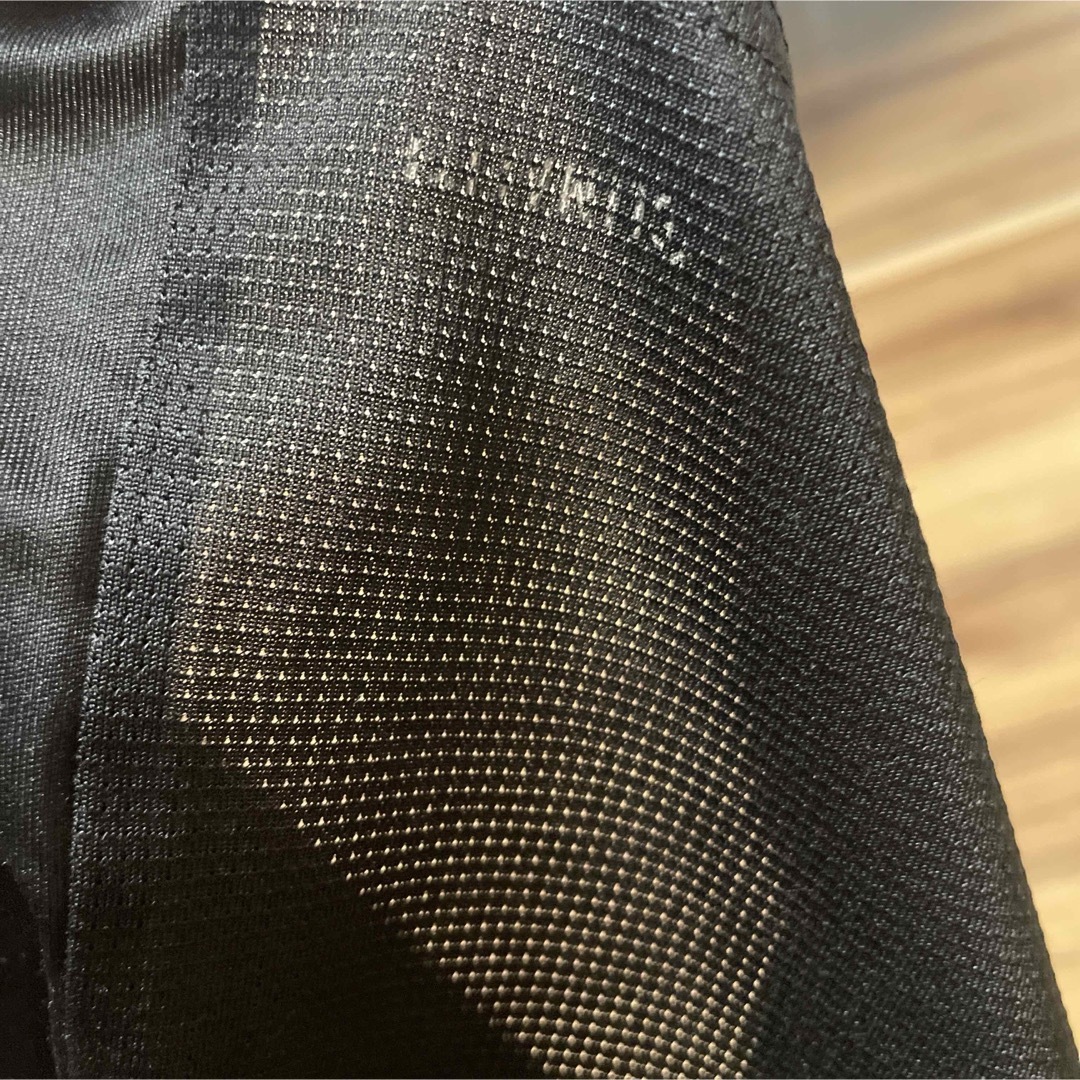 adidas(アディダス)のアディダスドライTシャツ160cm キッズ/ベビー/マタニティのキッズ服男の子用(90cm~)(Tシャツ/カットソー)の商品写真