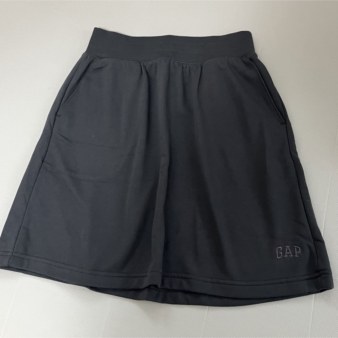 GAP(ギャップ)のGAP ミニスカート　スウェット　XS ブラック レディースのスカート(ミニスカート)の商品写真