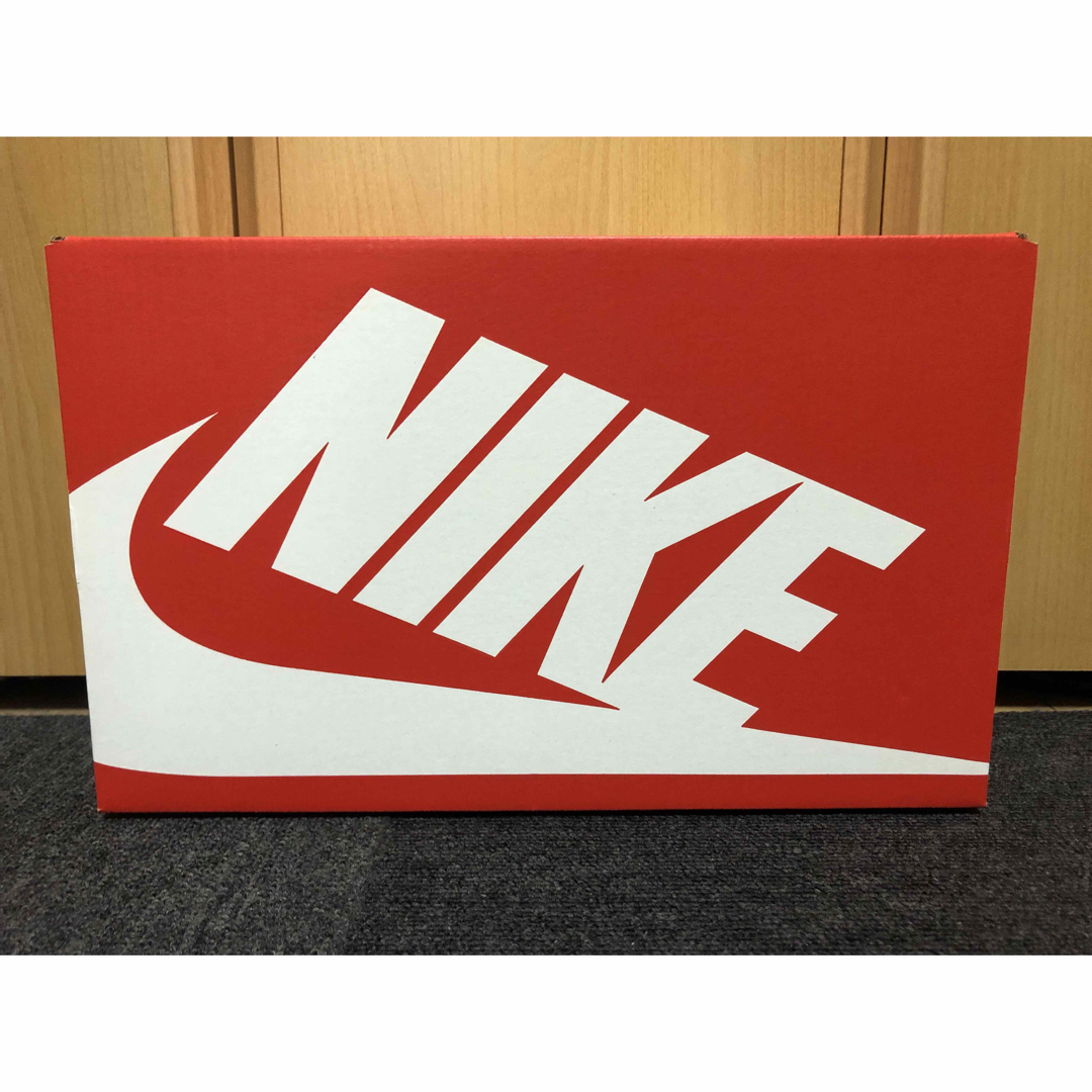 NIKE(ナイキ)の【新品】NIKE WMNS AIR MAX DAWN エアマックスドーン22.5 レディースの靴/シューズ(スニーカー)の商品写真