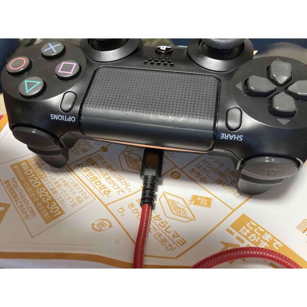 PS4デュアルショック4 動作OK!落書きありのジャンク品 エンタメ/ホビーのゲームソフト/ゲーム機本体(その他)の商品写真