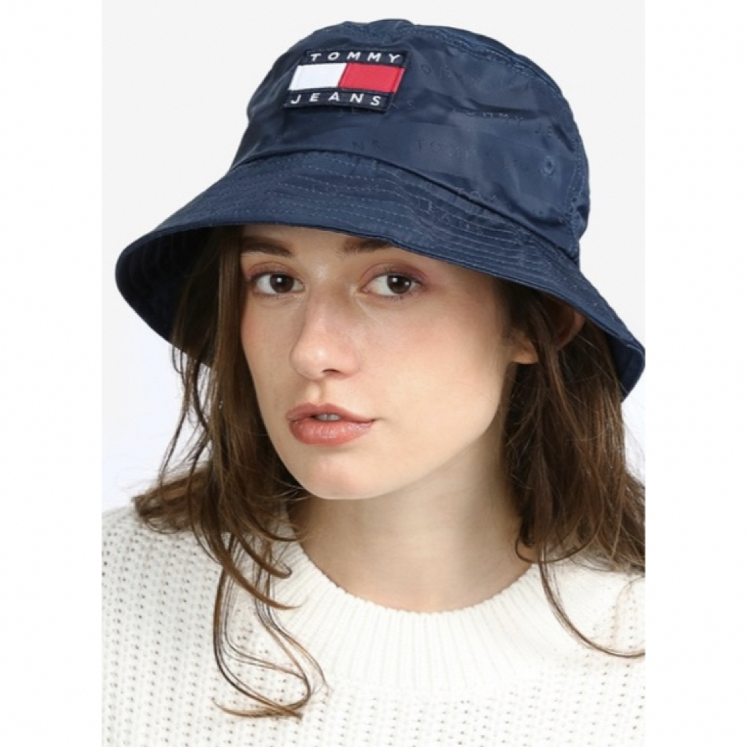 TOMMY JEANS(トミージーンズ)の新品未使用タグ付き❗️ バケットハット レディースの帽子(キャスケット)の商品写真