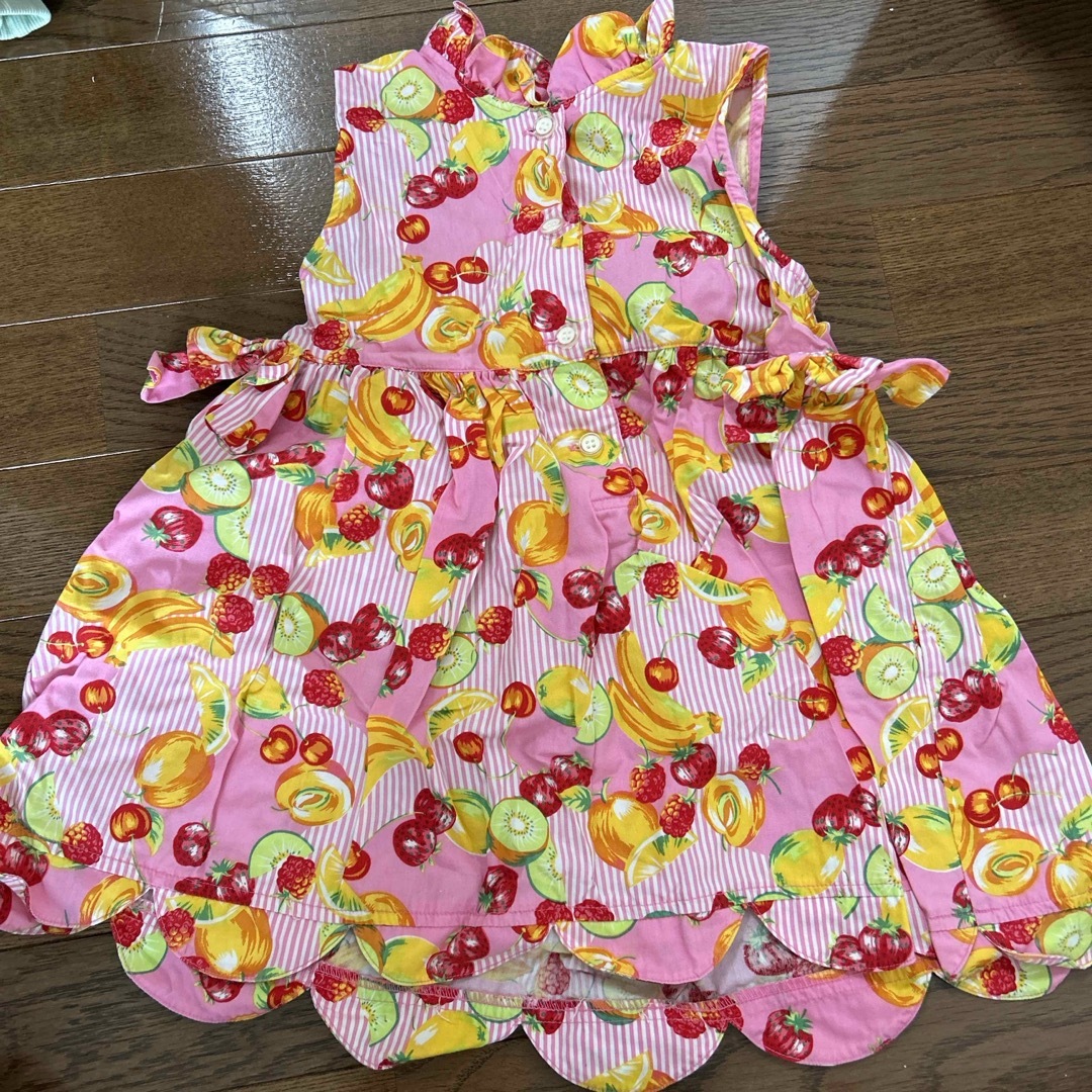 キッズ　110 フルーツ柄　ワンピース　袖なし キッズ/ベビー/マタニティのキッズ服女の子用(90cm~)(ワンピース)の商品写真