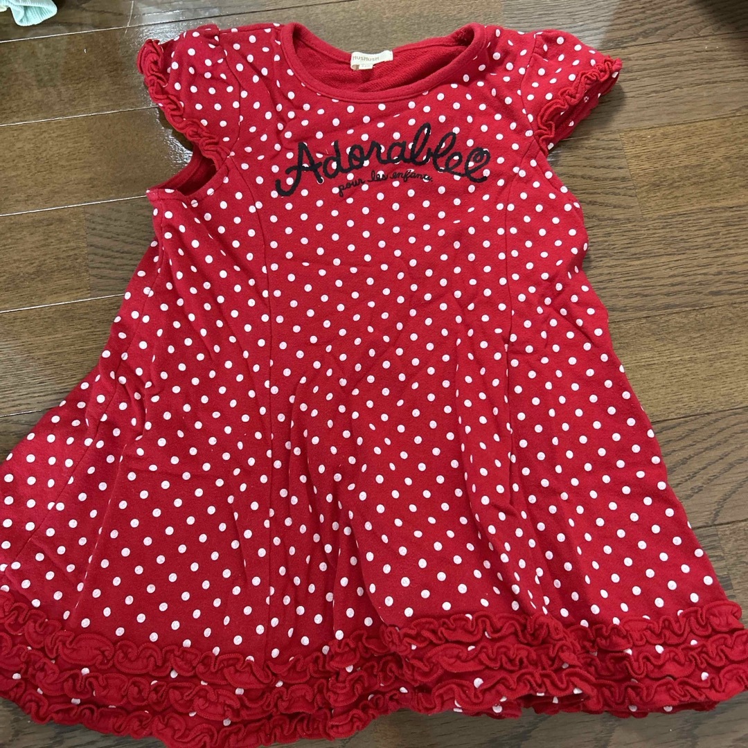 ドット柄　ワンピース　レッド　110 キッズ/ベビー/マタニティのキッズ服女の子用(90cm~)(ワンピース)の商品写真