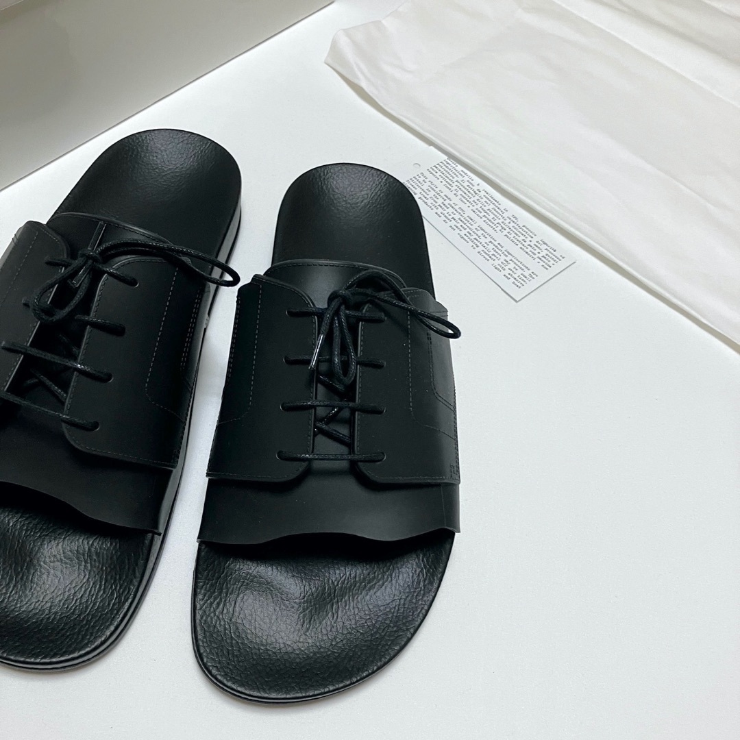 Maison Martin Margiela(マルタンマルジェラ)の新品 41 23ss マルジェラ レースアップサンダル 黒 6149 メンズの靴/シューズ(サンダル)の商品写真