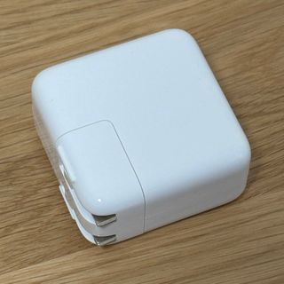 アップル(Apple)のApple 30W USB-C電源アダプタ(PC周辺機器)