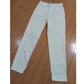 ゲス(GUESS)の【未使用】GUESS・パンツ(xs)(カジュアルパンツ)