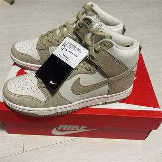 ナイキ(NIKE)の新品未使用　Nike Dunk High "Limestone"(スニーカー)