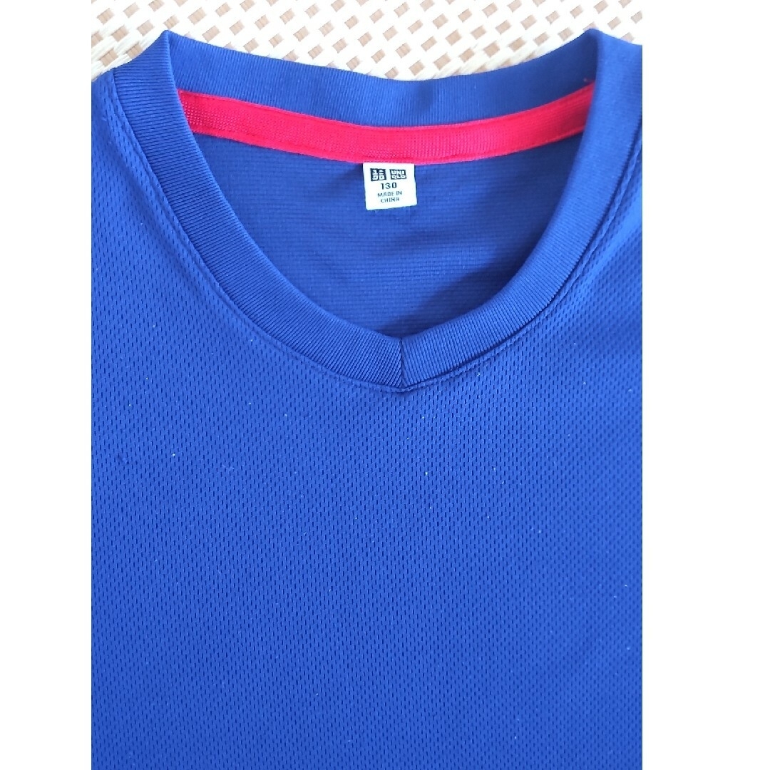 UNIQLO(ユニクロ)のユニクロ キッズTシャツ&パンツ2点セット キッズ/ベビー/マタニティのキッズ服男の子用(90cm~)(Tシャツ/カットソー)の商品写真
