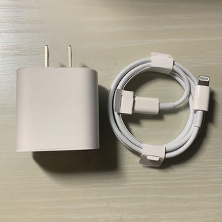 アップル(Apple)の【新品】Apple純正 A2305（20W）充電器&lightningケーブル(その他)