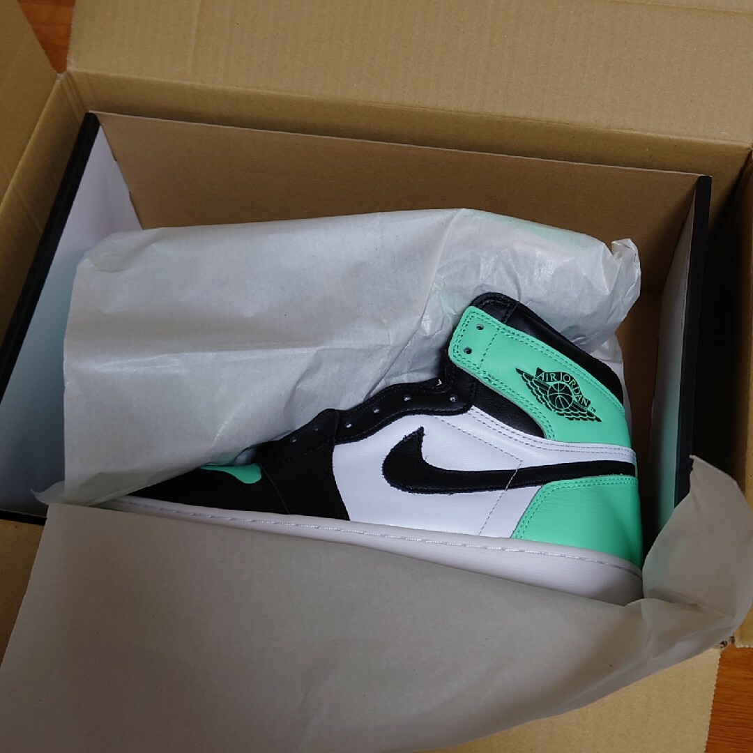 NIKE(ナイキ)のNike Air Jordan 1 High OG  Green Glow メンズの靴/シューズ(スニーカー)の商品写真