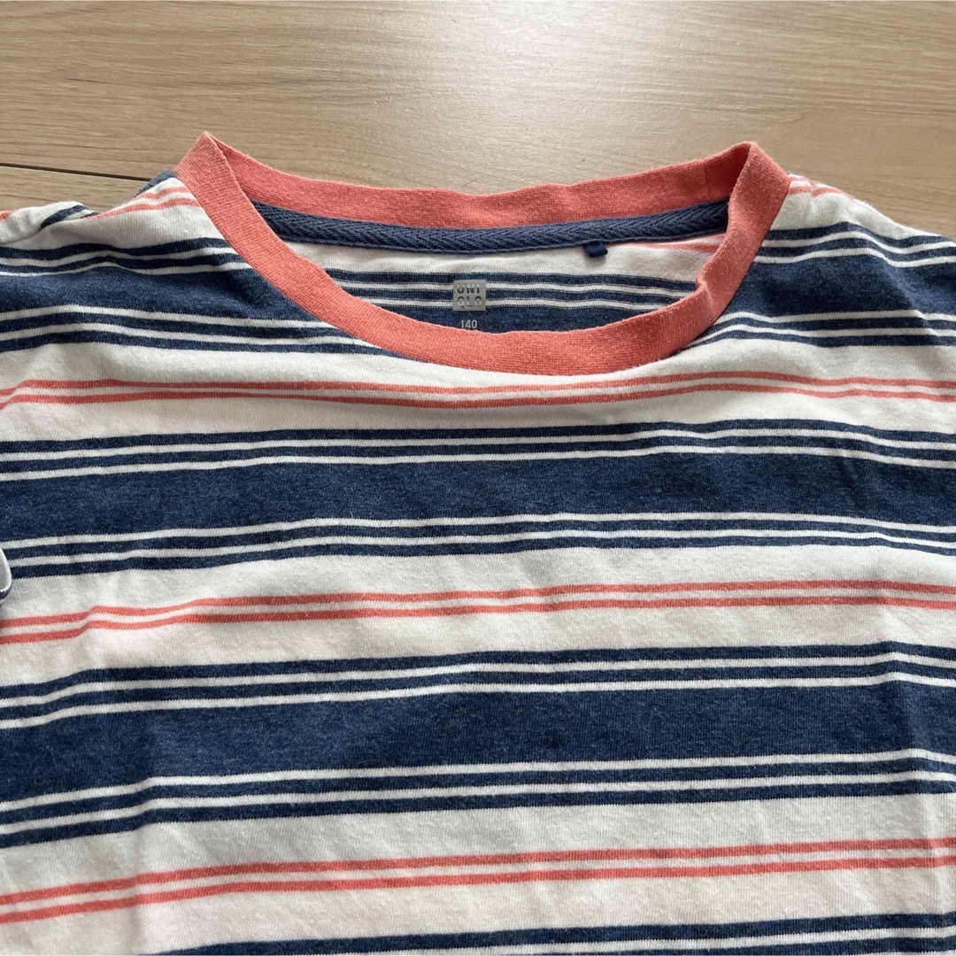 UNIQLO(ユニクロ)のユニクロTシャツ　男の子 140 キッズ/ベビー/マタニティのキッズ服男の子用(90cm~)(Tシャツ/カットソー)の商品写真