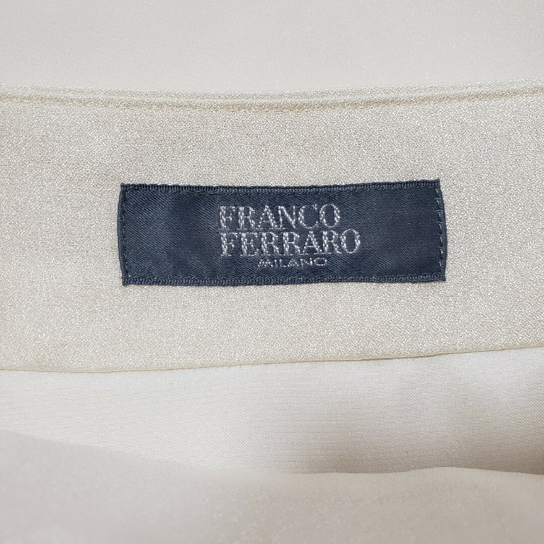 FRANCO FERRARO(フランコフェラーロ)のフランコフェラーロ　ティアード　フレア　ラッフルフリル　パイピングイレ　スカート レディースのスカート(ひざ丈スカート)の商品写真