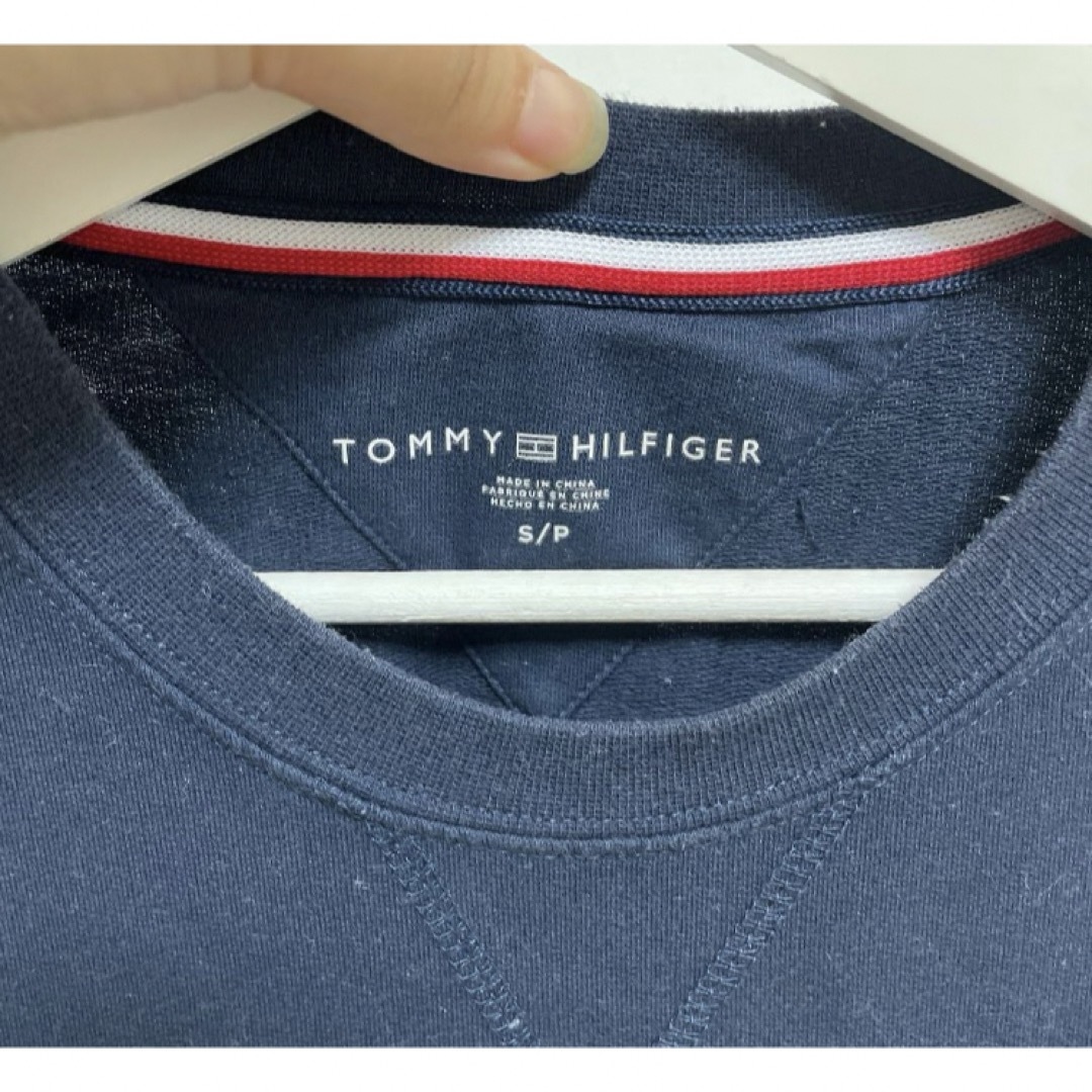 TOMMY HILFIGER(トミーヒルフィガー)のトミー　長袖 tommy ロンT ネイビー　ロングTシャツ メンズのトップス(Tシャツ/カットソー(七分/長袖))の商品写真