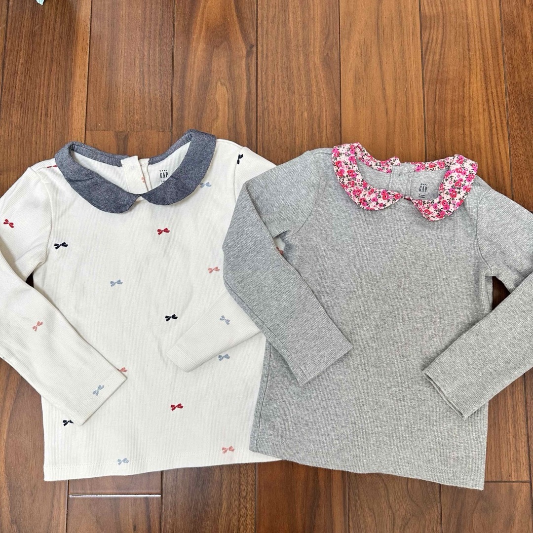 GAP(ギャップ)のbabyGAP 襟付きカットソー　2枚セット　女の子　長袖 キッズ/ベビー/マタニティのキッズ服女の子用(90cm~)(Tシャツ/カットソー)の商品写真