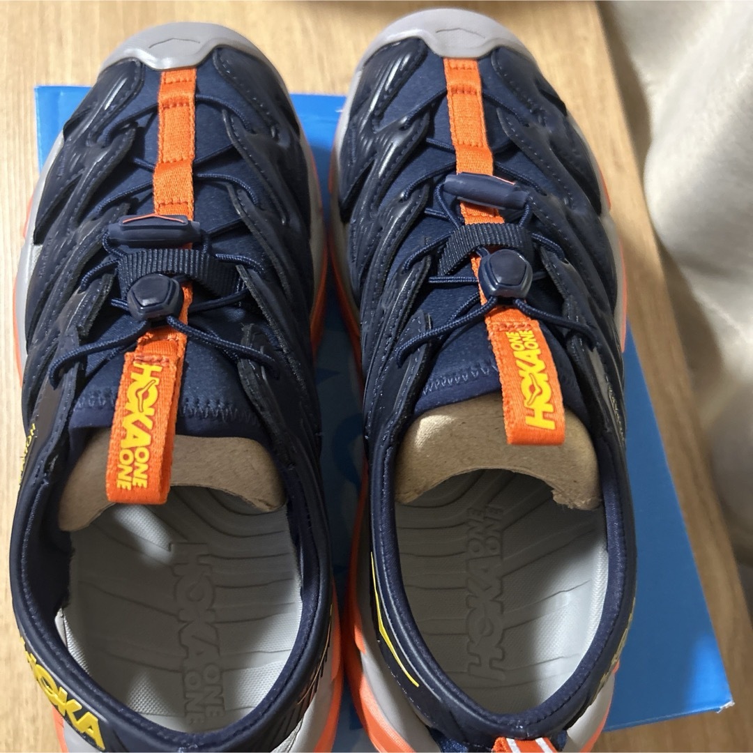 HOKA ONE ONE(ホカオネオネ)の新品　HOKA ONE ONE◆サンダル/26cm/NVY【シューズ】 メンズの靴/シューズ(スニーカー)の商品写真