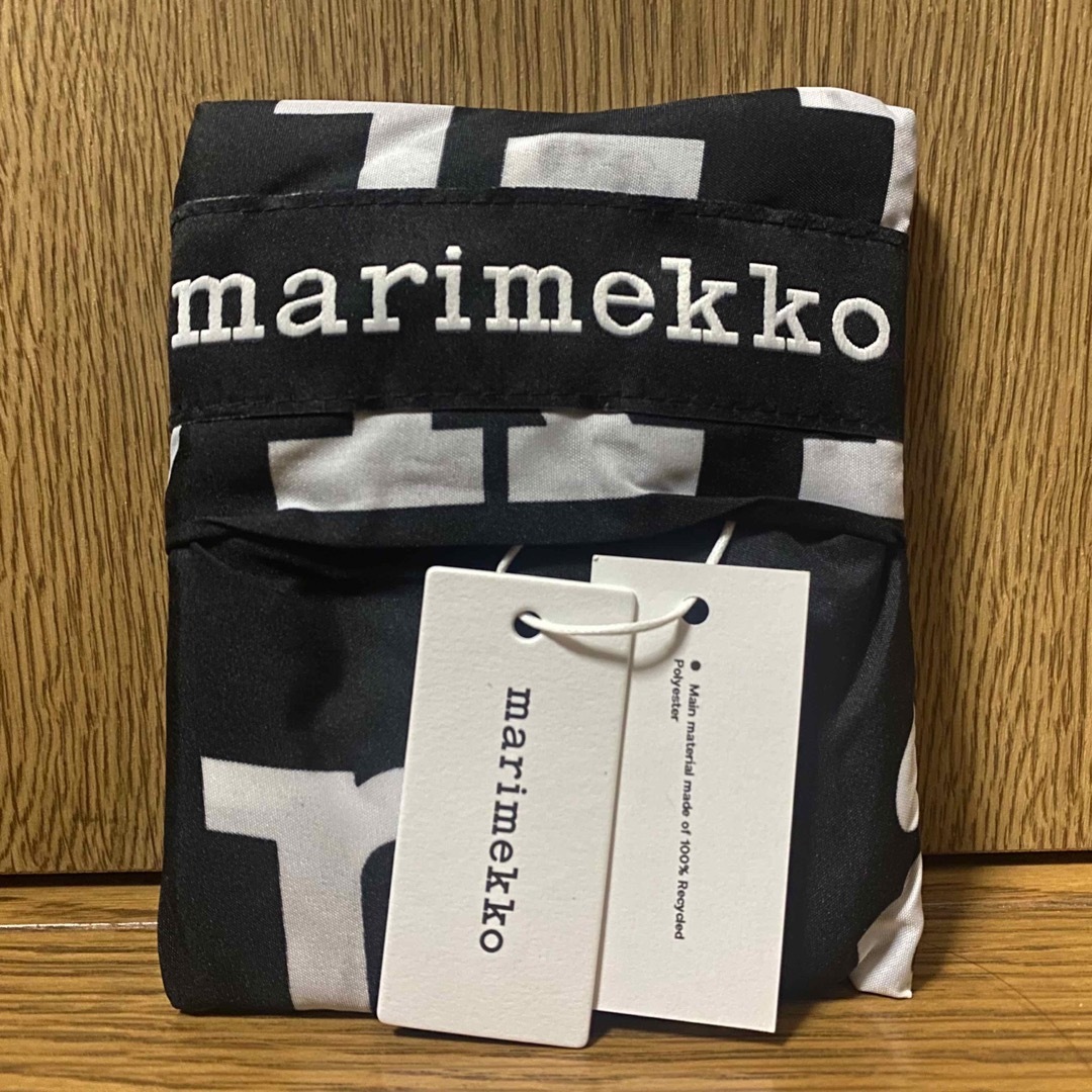 marimekko(マリメッコ)の【新品/未使用】マリメッコ marimekko マリロゴ  エコバッグ レディースのバッグ(エコバッグ)の商品写真