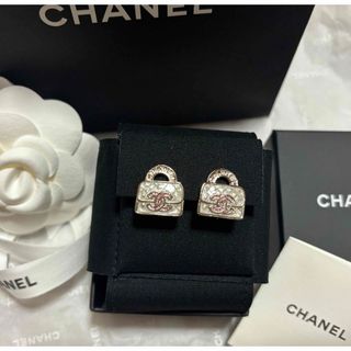 シャネル(CHANEL)のCHANEL 24s  イヤリング　新品(イヤリング)