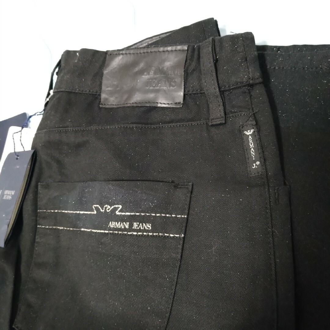 ARMANI JEANS(アルマーニジーンズ)の【タグ付新品未使用】アルマーニ ジーンズ レディース26 ブラック✕シルバーラメ レディースのパンツ(デニム/ジーンズ)の商品写真