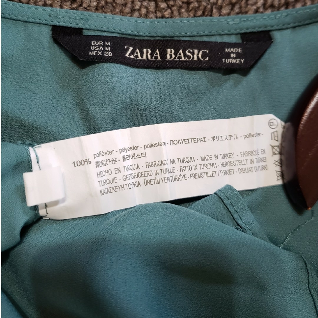 ZARA(ザラ)の新品ZARA 胸元フリルシフォンタンクトップ グリーン M レディースのトップス(タンクトップ)の商品写真