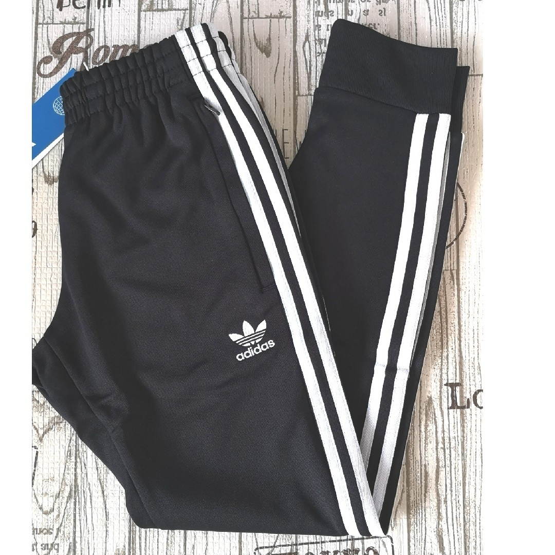 Originals（adidas）(オリジナルス)の新品　XS 　adidas　アディダス　オリジナルス　ジャージ　黒　ブラック メンズのパンツ(その他)の商品写真