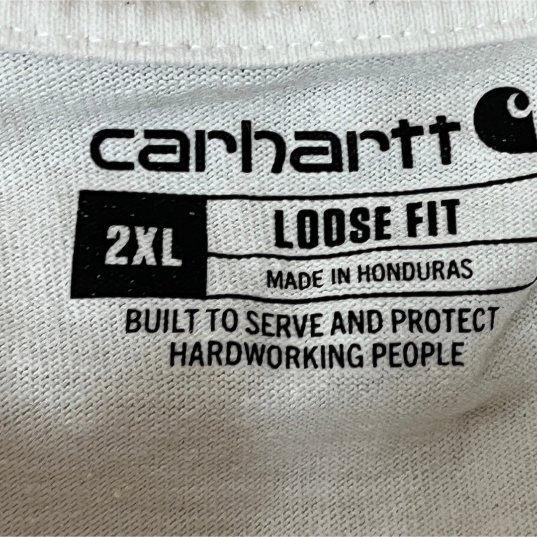 carhartt(カーハート)の【カーハート】半袖Tシャツ　胸ポケット　ワンポイントロゴ　白ホワイト42 メンズのトップス(Tシャツ/カットソー(半袖/袖なし))の商品写真