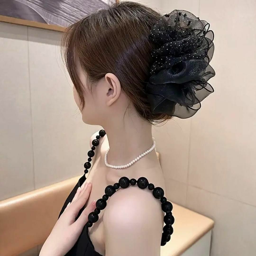 大きめ黒ヘアクリップ　髪留め　髪飾り　結婚式　入学式　卒業式　バレッタ レディースのヘアアクセサリー(バレッタ/ヘアクリップ)の商品写真