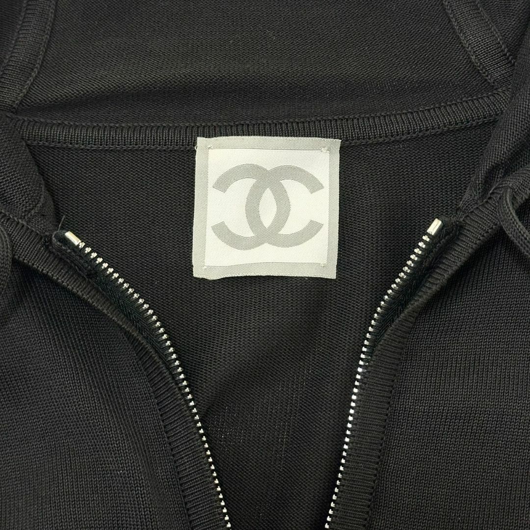 CHANEL(シャネル)の美品☆超人気デザイン☆CHANEL スポーツライン パーカー ココマーク 黒 レディースのトップス(パーカー)の商品写真